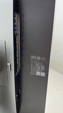 Dell UltraSharp U2417H 24" Full HD 1920 x 1080 60 Hz HDMI, DisplayPort, USB LCD Monitor - Refurbished